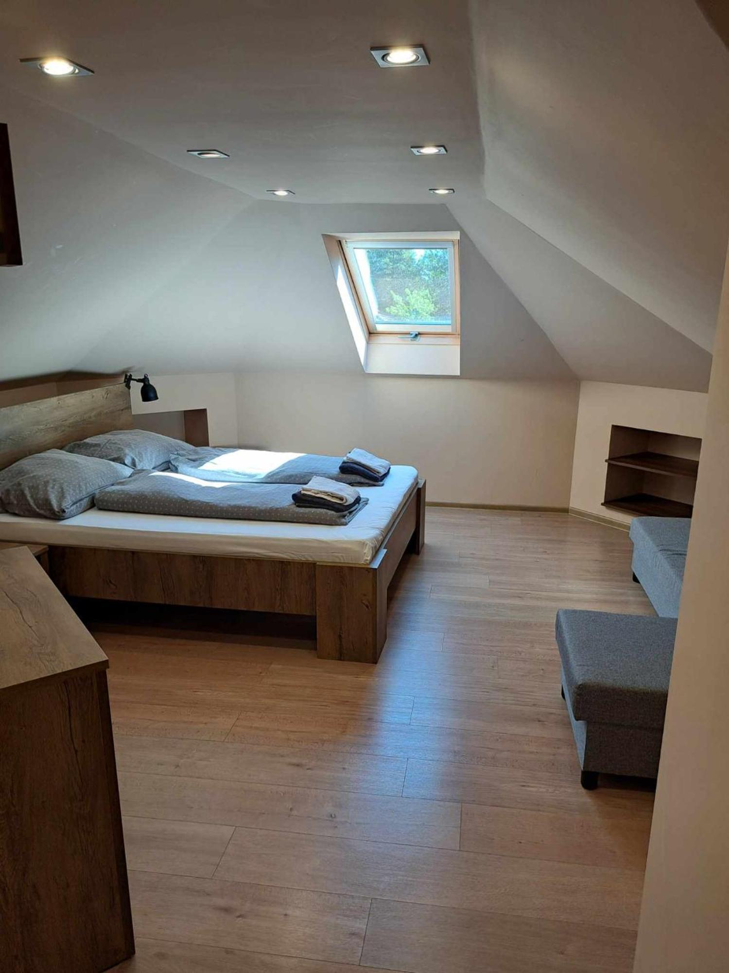 Happy Sun Medences Apartman Siofok Bagian luar foto