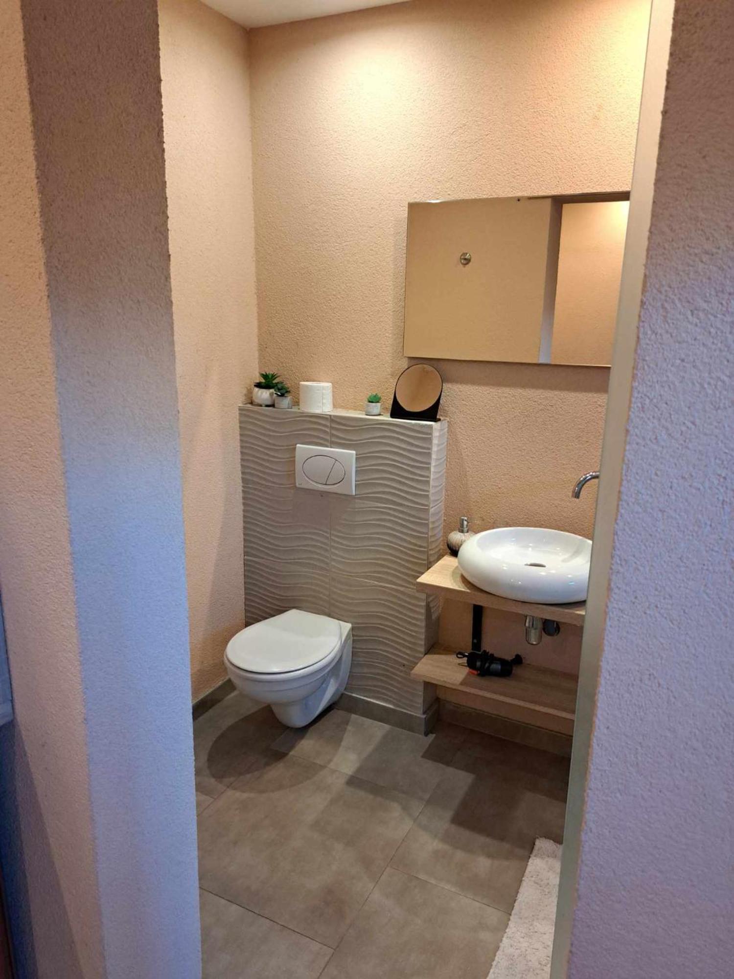 Happy Sun Medences Apartman Siofok Bagian luar foto